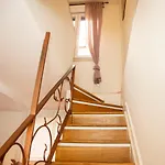 San Pietro apart
